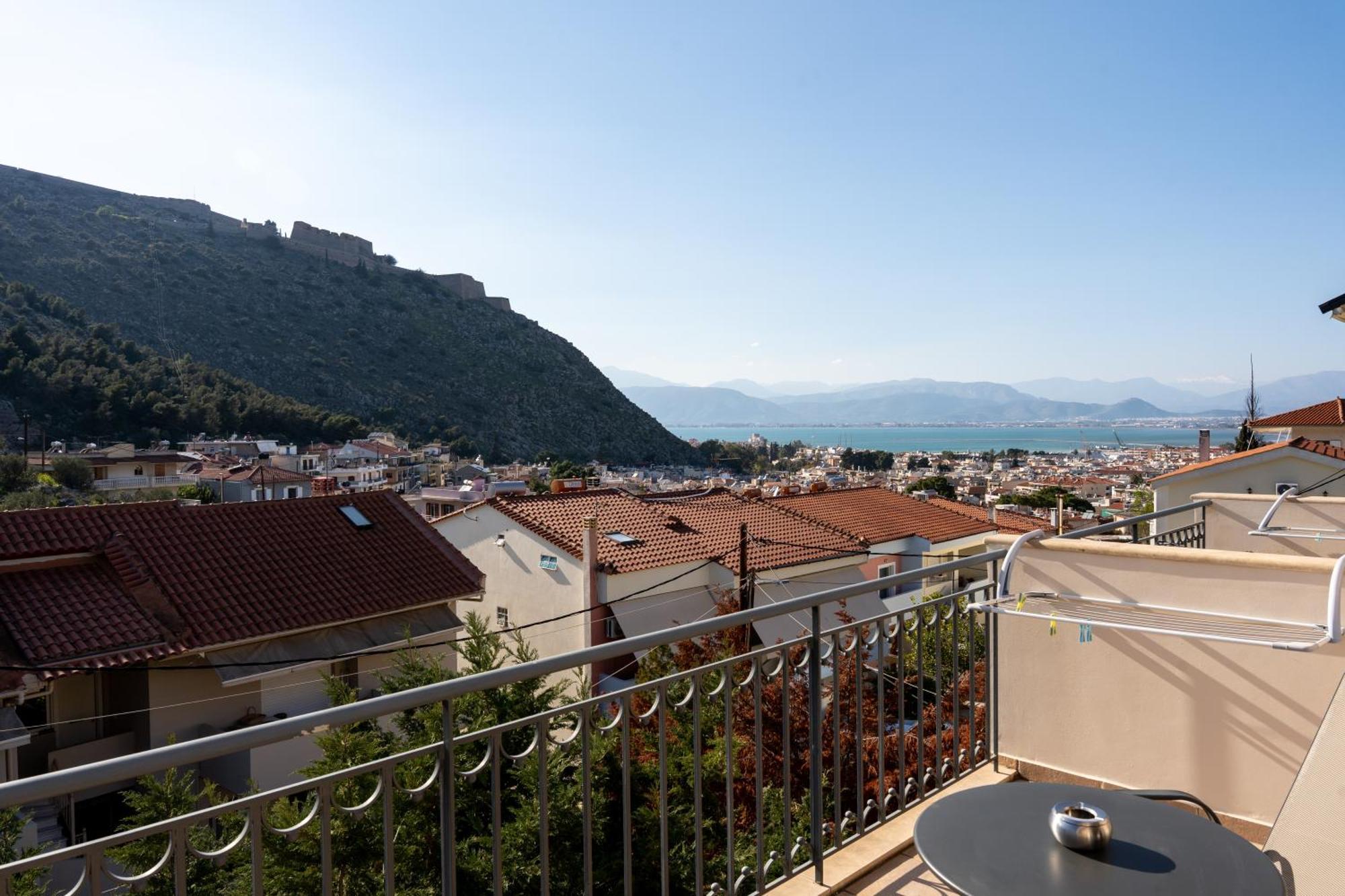 Aerinon Guesthouse Нафплион Экстерьер фото
